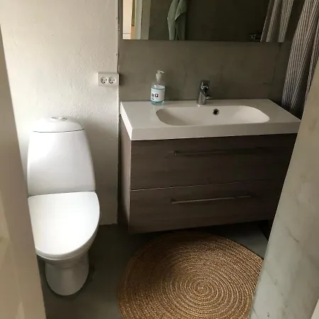 Hyggelig Byhus I Stueplan Med Solrig Gardhave Ubytování v soukromí Svendborg