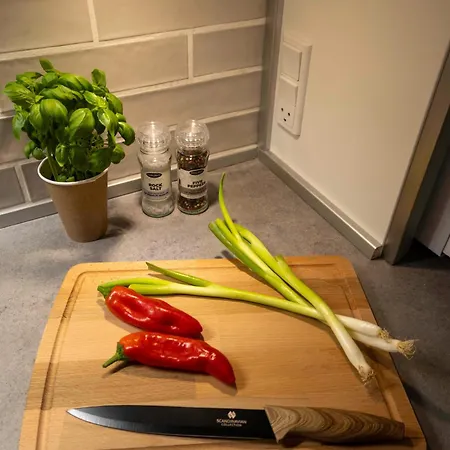 Hyggelig Byhus I Stueplan Med Solrig Gardhave Svendborg